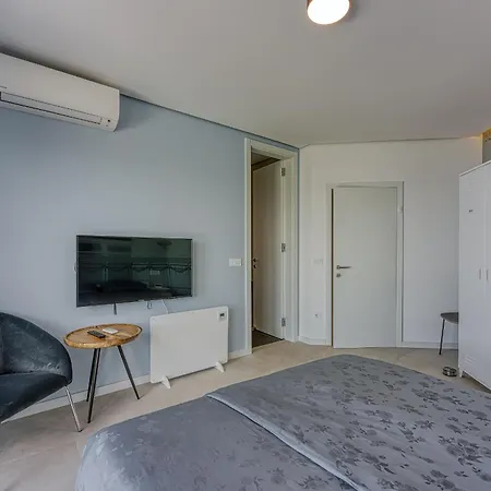 New In 2024 Lina Villa